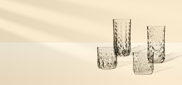 Impress Guests Instantly with Designer Acrylic Glassware Sets for Dining