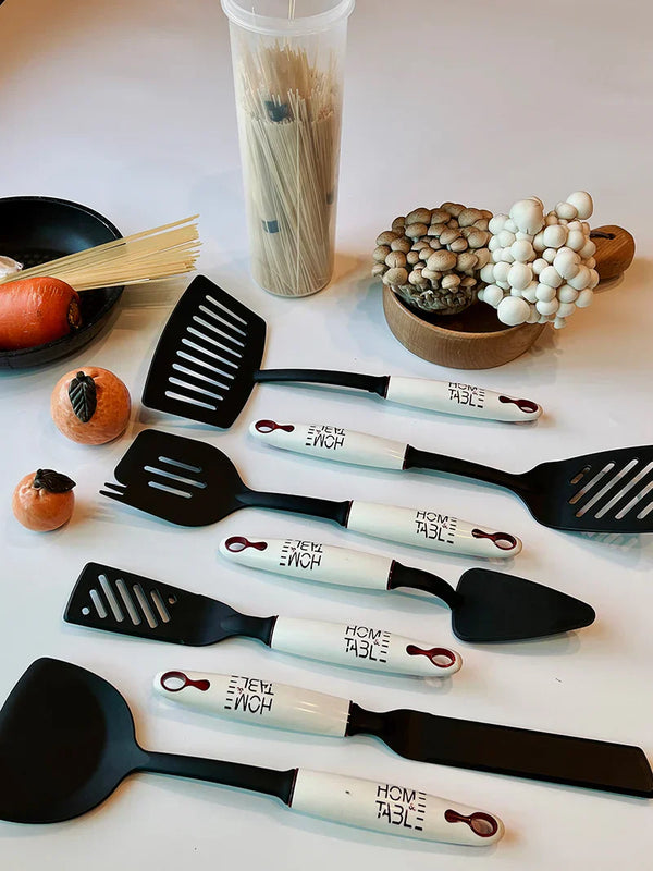 Shape, Flex, and Feel: The Elegant Science Behind Choosing a Spatula That Works with You