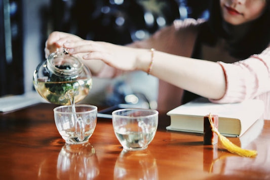 10 Reasons Acrylic Drinkware Sets Are the Best Choice for Offices in Pakistan